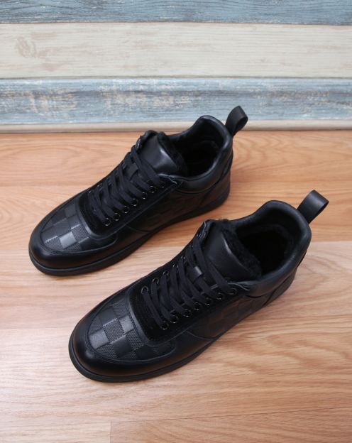 人気商品ルイヴィトンの靴偽物 ブラック 買い得 潮流n品
