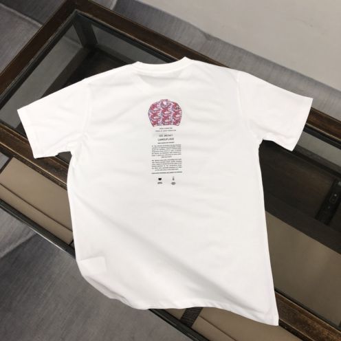 激安大特価最新作のストーンアイランド ティーシャツ激安通販 半袖Ｔシャツ 100％綿  ホワイト