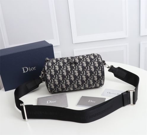 dior バッグ なぜ高激安通販 レザー ミニ 2023新作 メンズ ラウンドバッグ