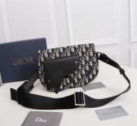 dior 3万以下激安通販メンズバッグ レザー ブラック斜め掛けバッグ