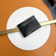 YSLサンローランセカンドバッグ激安通販 牛革 カードケース ブラックロゴ レザー財布 ブラック