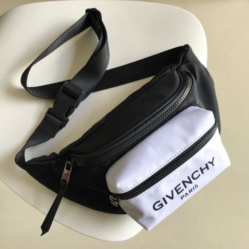 GIVENCHYジバンシーのバッグスーパーコピー ショルダーバッグ ナイロン 小物バック 男女兼用 ブラック