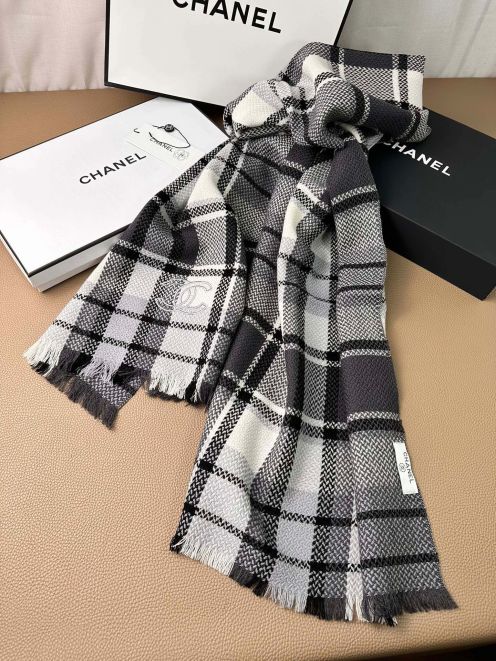 シャネルCHANELスーパーコピーマフラーウールホワイト軽い柔らかいふわふわ