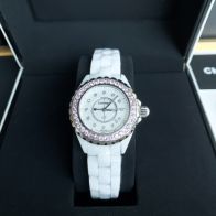 CHANELシャネルの腕時計激安通販 優雅 レディース専用 薄いワッチ プレゼント 新商品 ダイヤモンド ホワイト
