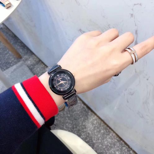 ディオール日本コピー 腕時計 魅力アップ 高級感 薄いワッチ プレゼント ステンレス 2色 ブラック