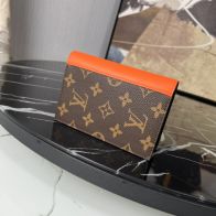 低価直輸入専門店louis vuitton パスポートケーススーパーコピー  