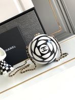 CHANELchanel アメリカｎ級品 レディースバッグ 斜めがけバッグ Camellia 黒白色