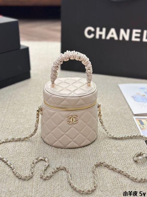 CHANELシャネルバッグｎ級品 持ちバッグ 丸形 バケツ型メイクポーチ ホワイト