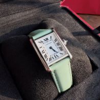 CARTIERカルティエ腕時計コピー 新しいTankMustシリーズの腕時計 メンズ 薄いワッチ レザー グリーン