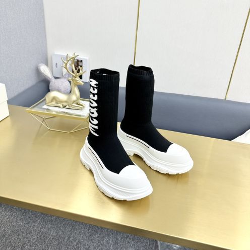 低価直輸入専門店アレキサンダーマックイーン 靴 レディースコピー	 Tread Slickショートブーツ