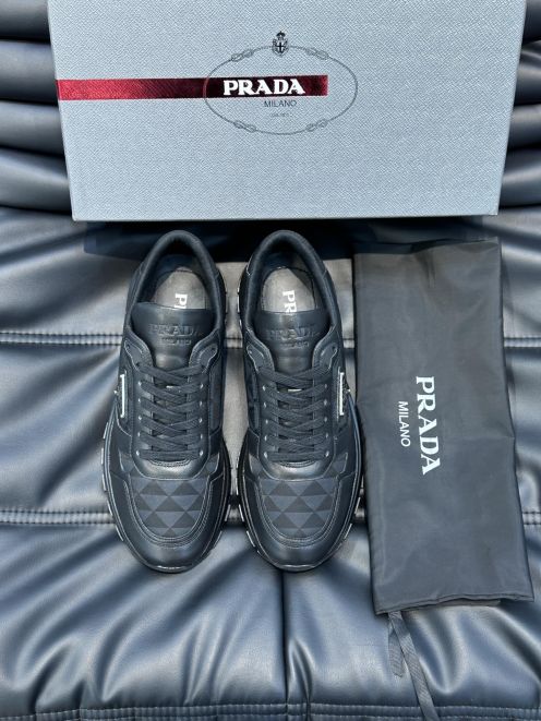【超人気商品】プラダの革靴ｎ級品 スポーツシューズ 運動 シンプル ファッション メンズ ブラック