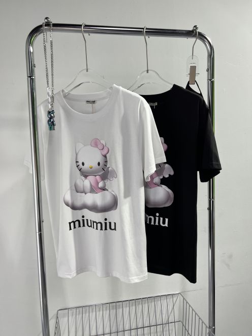 数量限定爆買いミュウミュウ２色Ｔシャツ  スーパーコピー