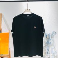 春冬新登場の ロエベ人気tシャツスーパーコピー パンダ柄ラウンドネック  2024年春の新作