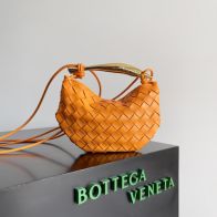 ボッテガヴェネタ 定番人気物 コピー バッグ レザー オレンジ 軽量 ショルダーバッグ 大容量