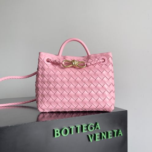 ボッテガヴェネタ 定番人気物 コピー バッグ レザー ピンク 軽量 ショルダーバッグ 大容量