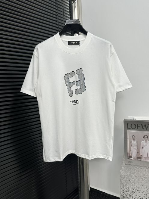 フェンディ n級品 スーパーコピー 半袖 Tシャツ コットン ホワイト 柔らかい 高級 花柄