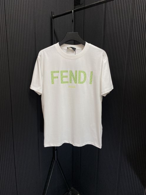 フェンディ n級品 スーパーコピー 半袖 Tシャツ コットン ホワイト 柔らかい 高級 花柄