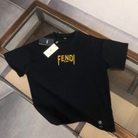 フェンディ 2024新作 スーパーコピー 半袖 Tシャツ コットン ブラック 柔らかい 高級 花柄