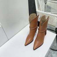 春冬新登場のセリーヌの靴スーパーコピー　高さ9cm　厚手の本革
