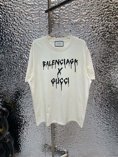 大人気個性がある 雰囲気  tシャツ 値段 バレンシアガ n級品 バレンシアガ x グッチ Tシャツ  コラボレーション