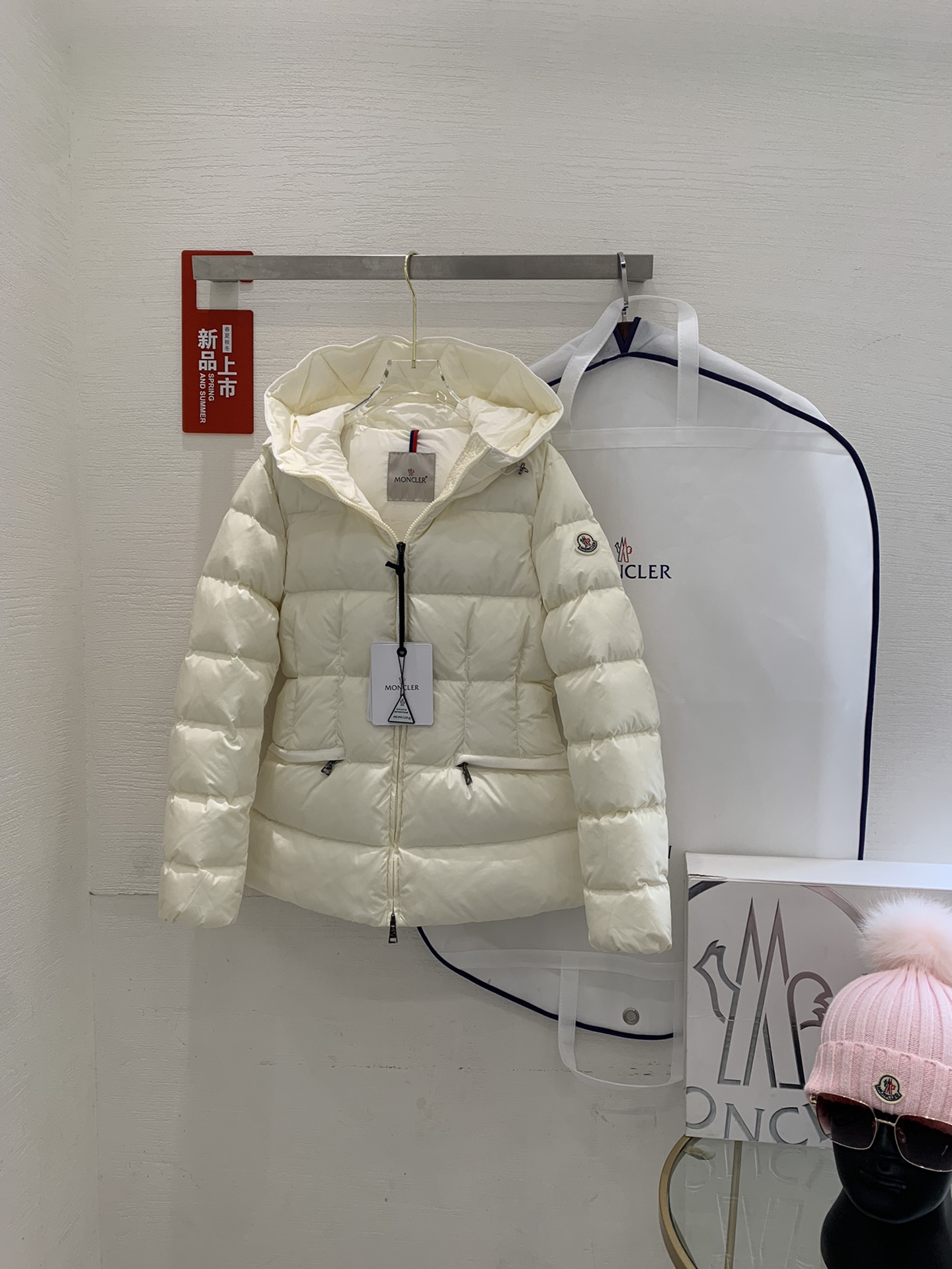 2023秋冬女性用 新品 モンクレール ダウン激安偽物 フードつきで厚手 N品_18