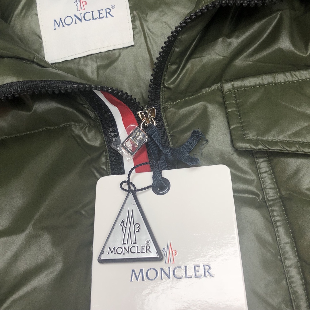 限定品MONCLER 秋冬新作 ダウンジャケット モンクレールコピー 通販 激安 人気セール ファション 高級品 グリーン_4