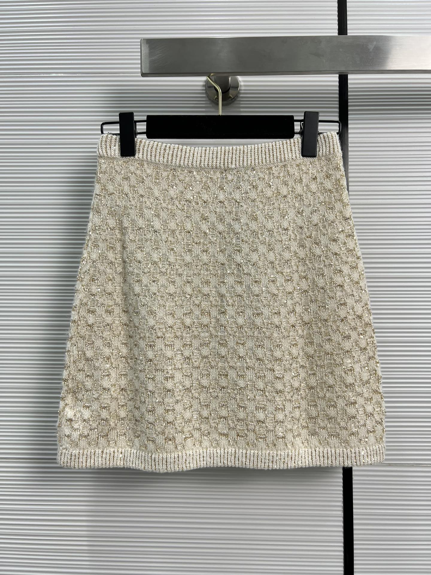 春夏品質保証低価シャネルスカートスーパーコピー キラキラ ホワイト_2