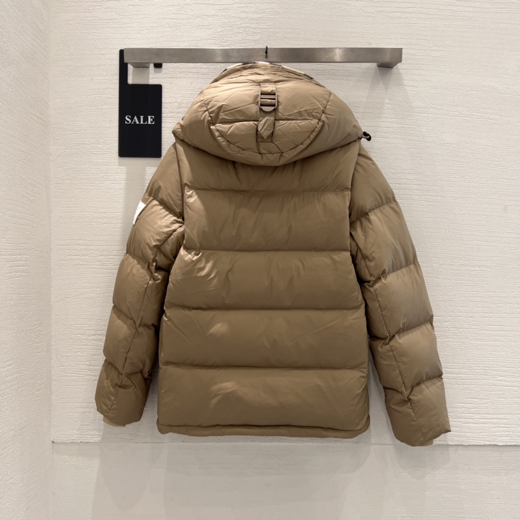 2023ファッション!バーバリー ダウン ｎ級品評判いい BURBERRYジャケット 2色 ブラック/ブラウン_3