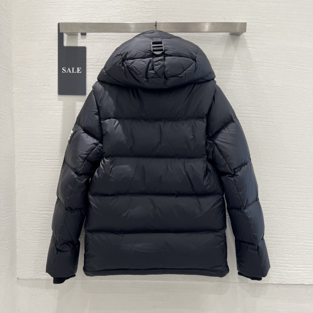 2023ファッション!バーバリー ダウン ｎ級品評判いい BURBERRYジャケット 2色 ブラック/ブラウン_10