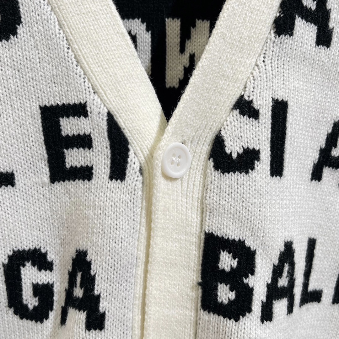 バレンシアガに似たブランド偽物 セーター ｖ形 ゆったり リラックス感_6