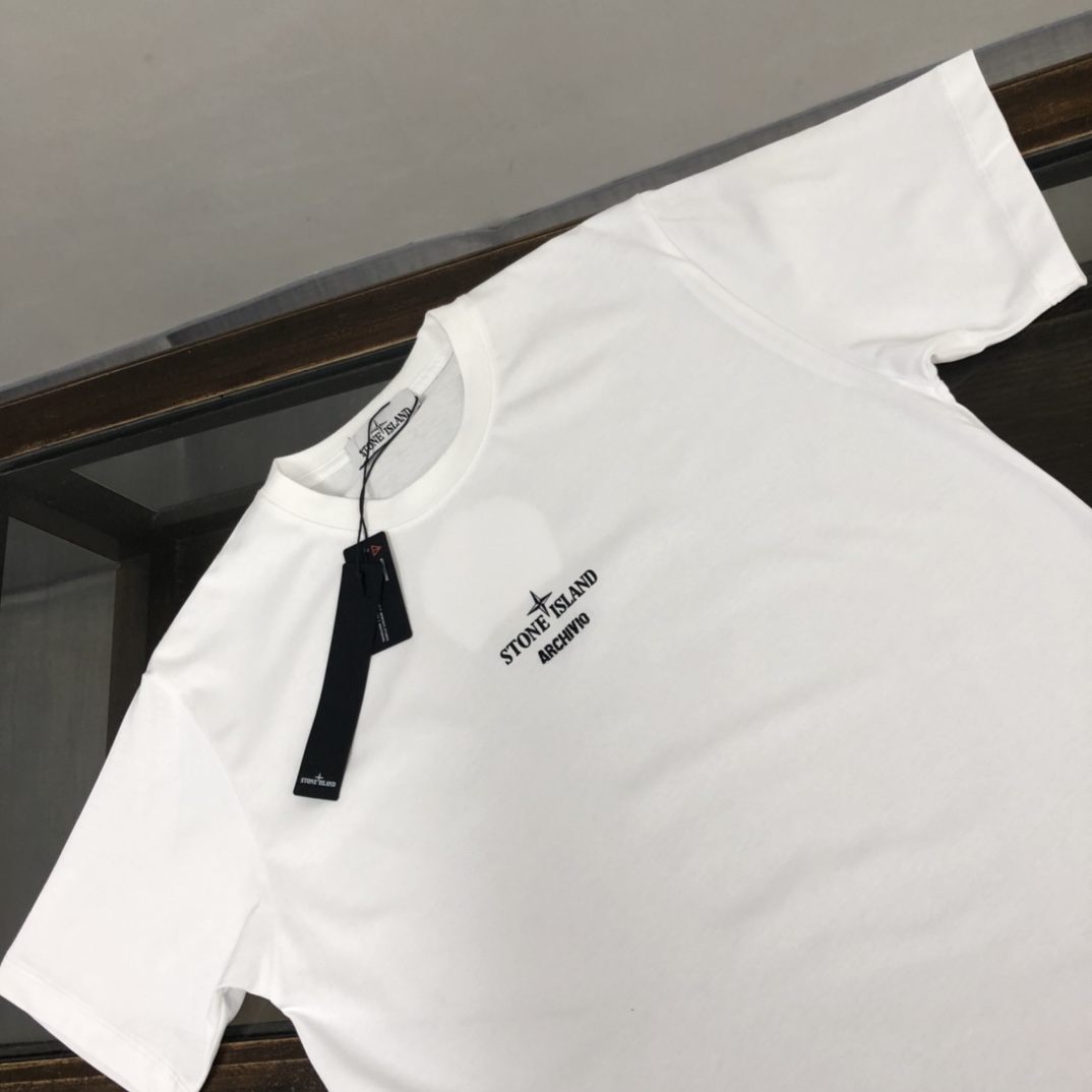 激安大特価最新作のストーンアイランド ティーシャツ激安通販 半袖Ｔシャツ 100％綿  ホワイト_2