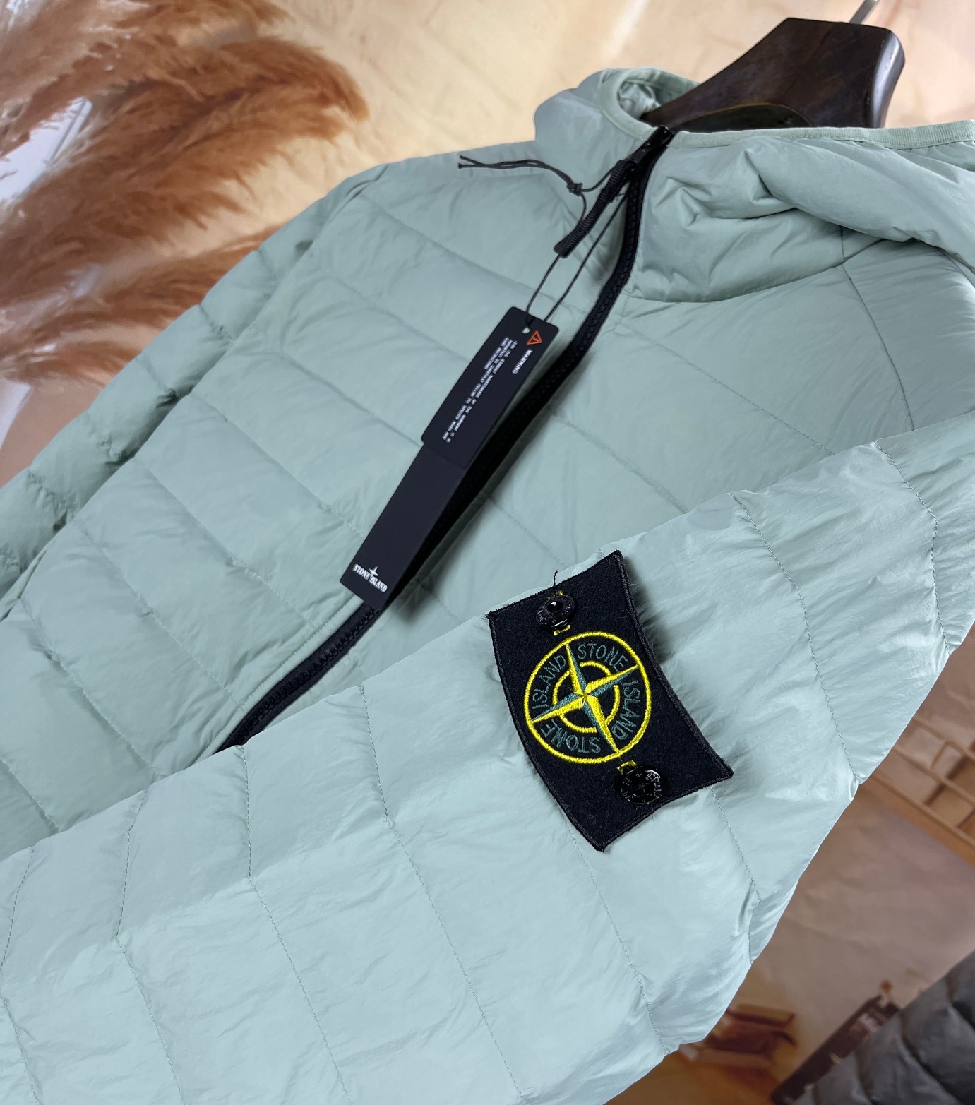 ストーンアイランドダウンジャケット偽物 軽くて暖かく快適で上品 23年最新　4色 グリーン_3