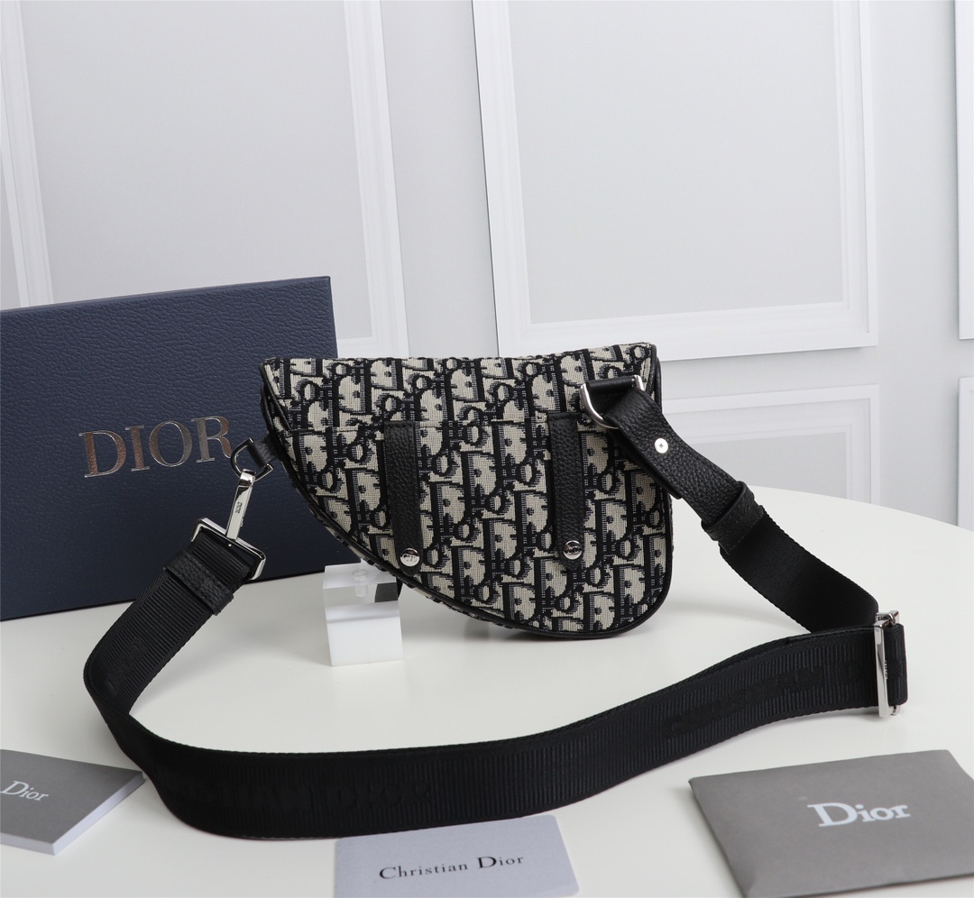 dior バッグ 知恵袋激安通販 2023新作 レザー メンズ サドルバッグ 杏色の刺繍_3