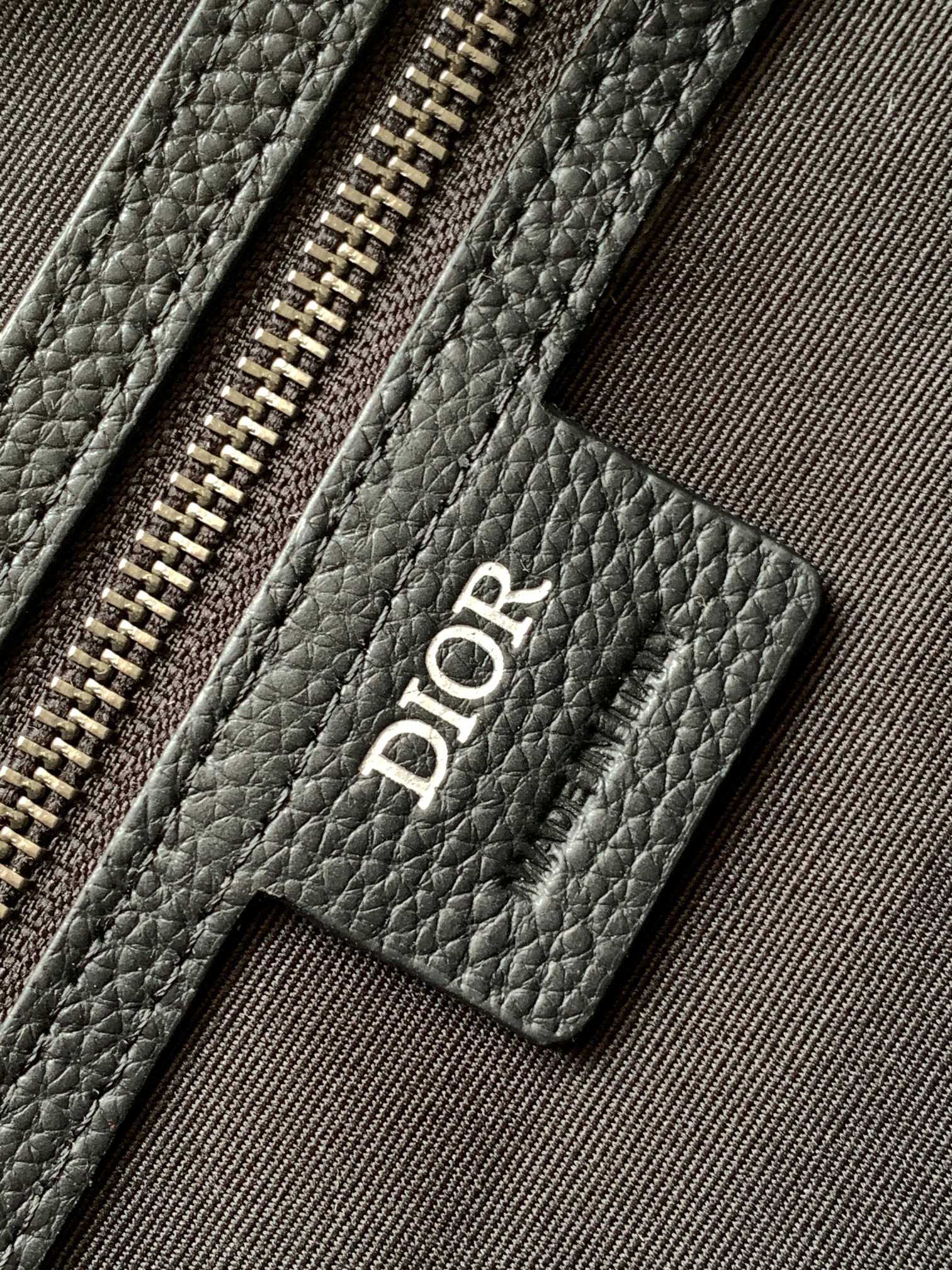 dior 本物n級品 レザー シンプル メンズ ラウンドバッグ グレイ_9