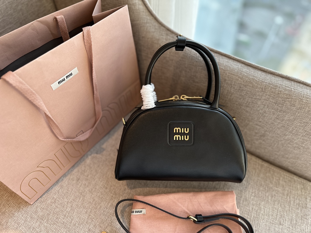 新商品! miumiu バッグ スーパーコピー ブラック 24*15cm_2