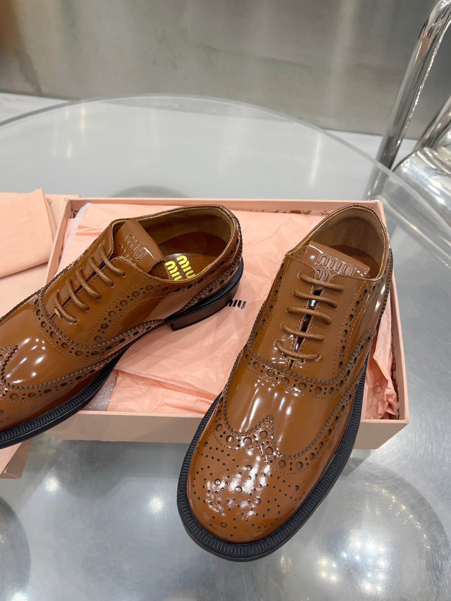 2023年新作 ミュウミュウの靴ｎ級品  レザー 快適 ２色可選 ブラウン_2