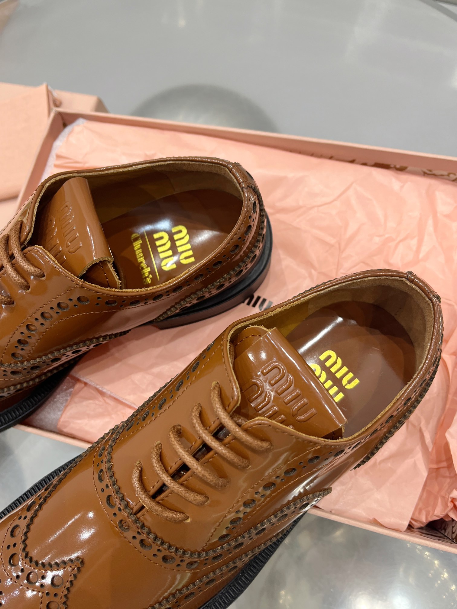 2023年新作 ミュウミュウの靴ｎ級品  レザー 快適 ２色可選 ブラウン_5