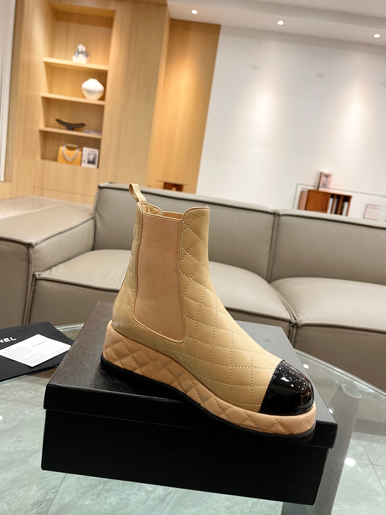 chanel 厚底偽物 新作入荷格安  羊革 サイズ35-40 靴_3