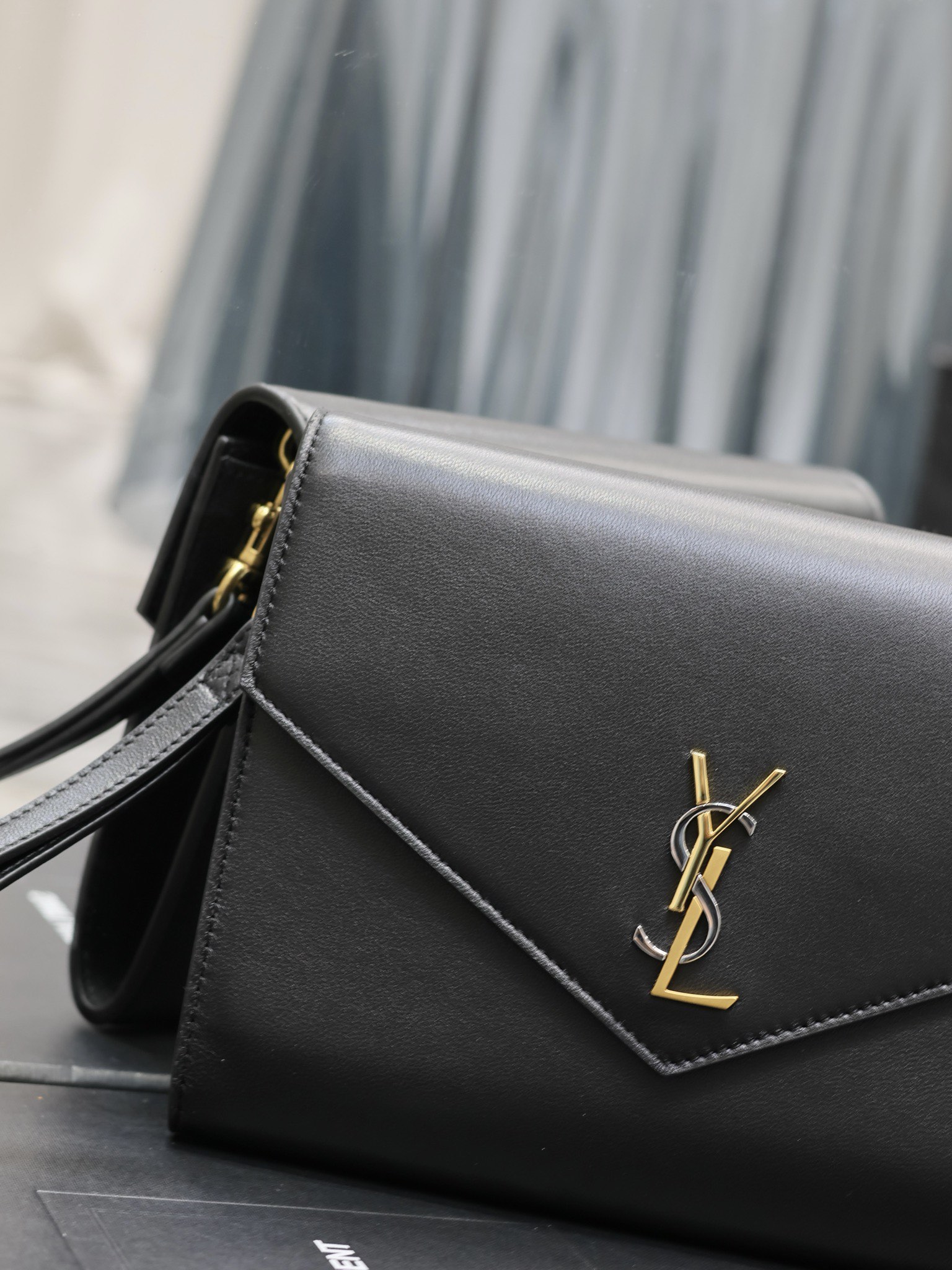 YSL2023新作 バッグ イヴサンローラン偽物 イタリア レザー 持ちバッグ ブラック_2