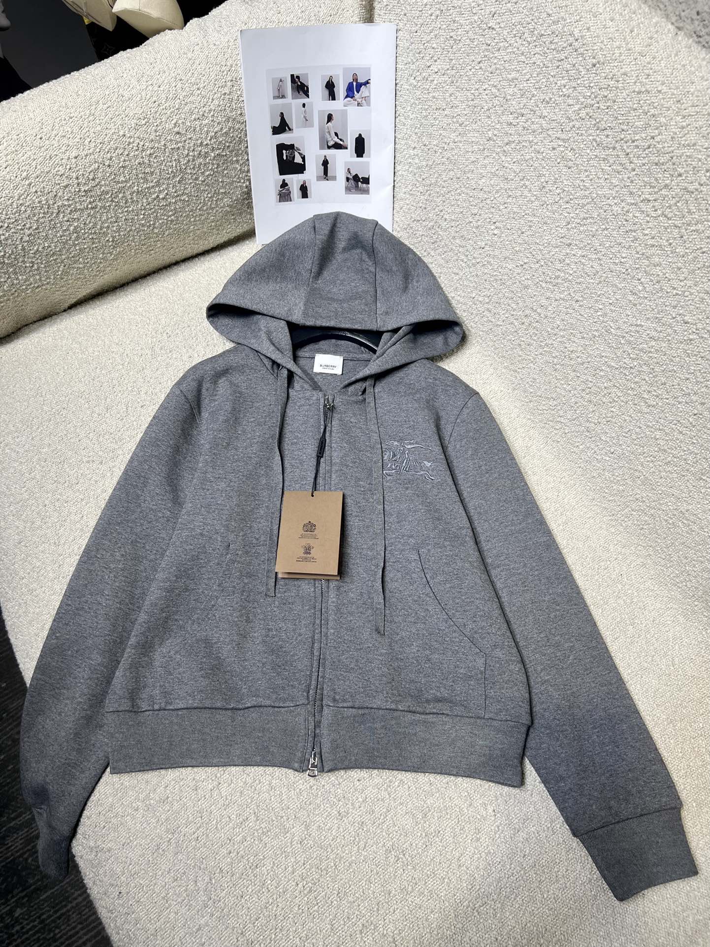 BURBERRYバーバリーズボンスーパーコピー スポーツパンツセット 2色 グレイ_2