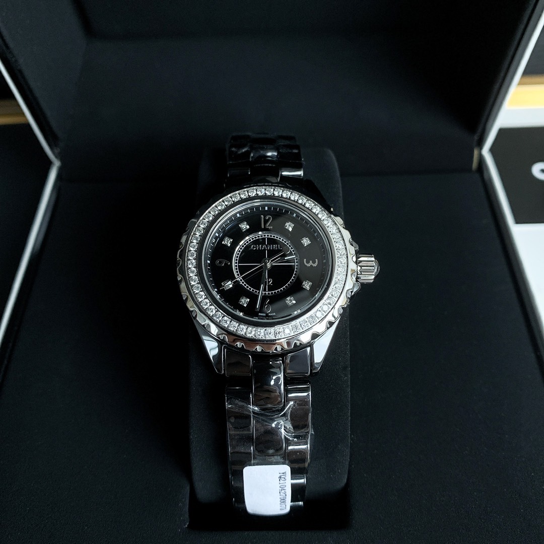 CHANELシャネルの腕時計コピー 優雅 レディース専用 薄いワッチ プレゼント 新商品 ダイヤモンド ブラック_1
