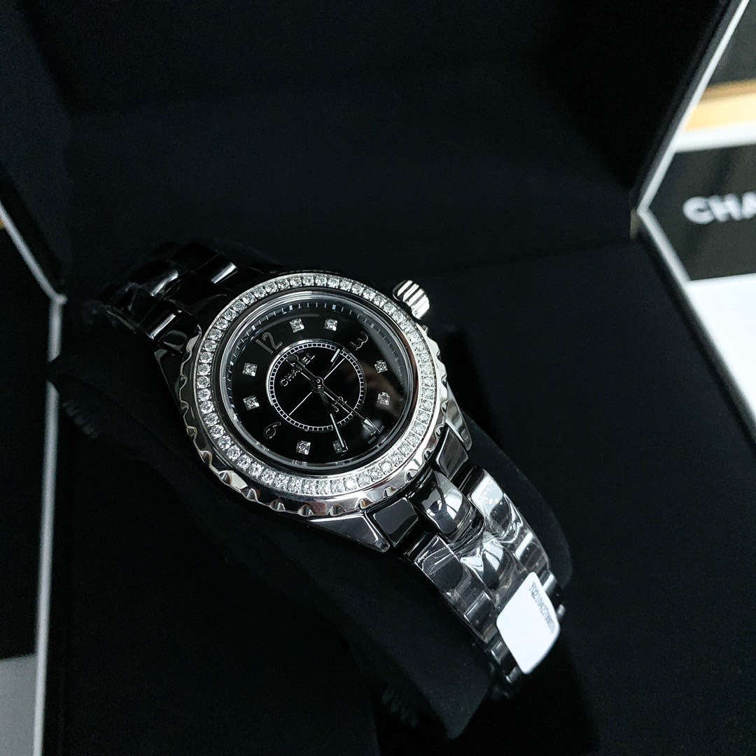 CHANELシャネルの腕時計コピー 優雅 レディース専用 薄いワッチ プレゼント 新商品 ダイヤモンド ブラック_3