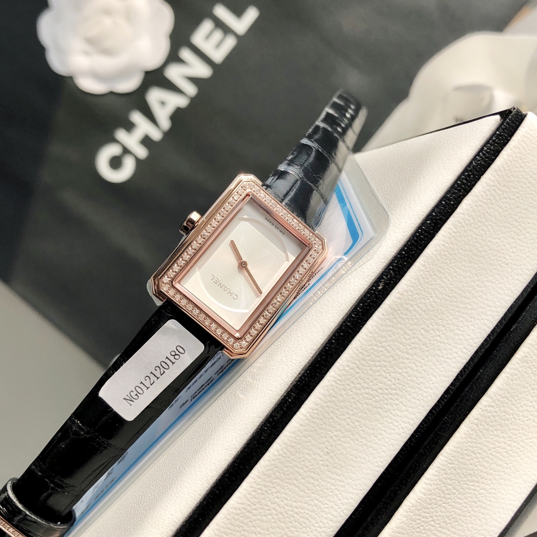 CHANELシャネル腕時計スーパーコピー 優雅 レディース専用 薄いワッチ プレゼント 新商品 ダイヤモンド 角形 ブラック_3