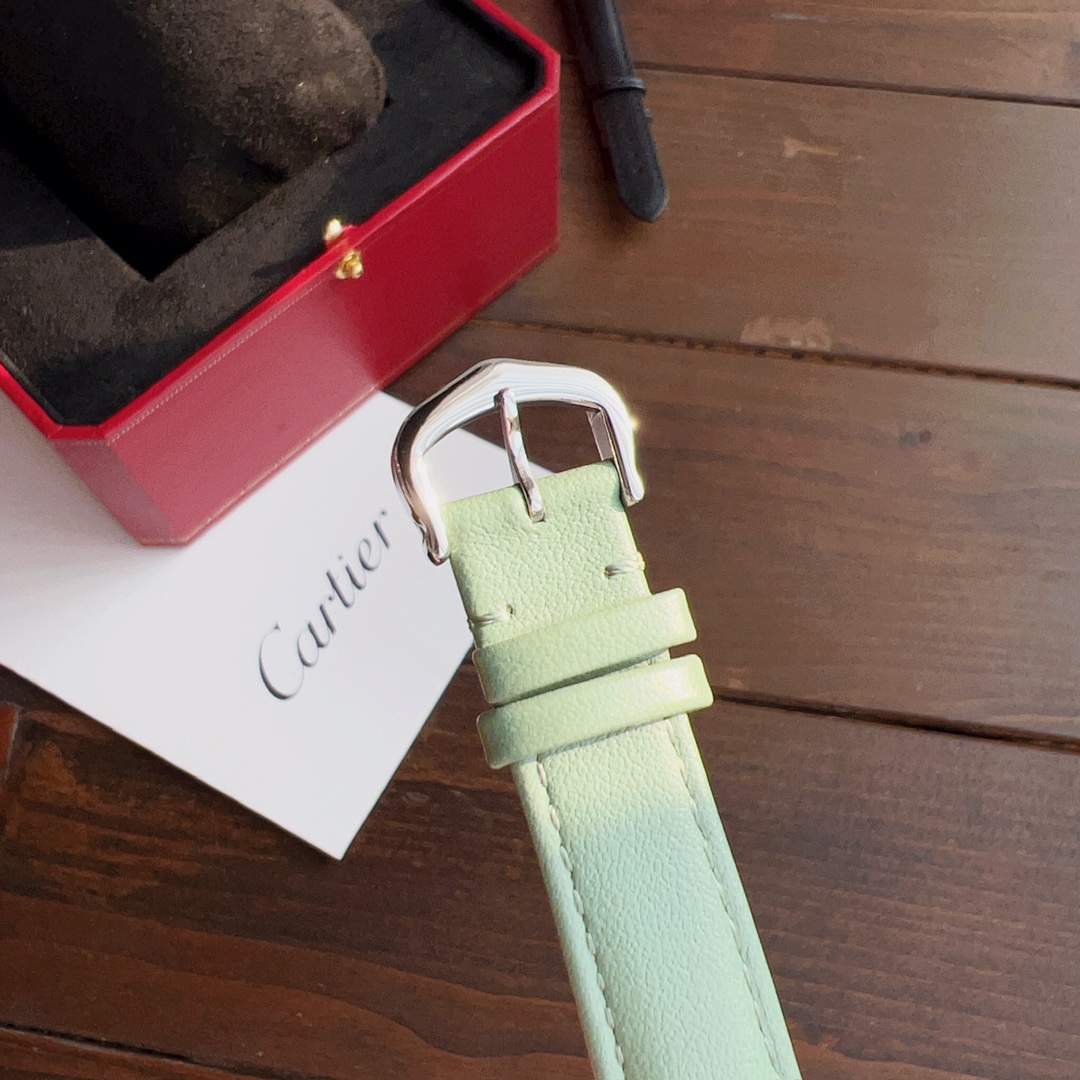 CARTIERカルティエ腕時計コピー 新しいTankMustシリーズの腕時計 メンズ 薄いワッチ レザー グリーン_7