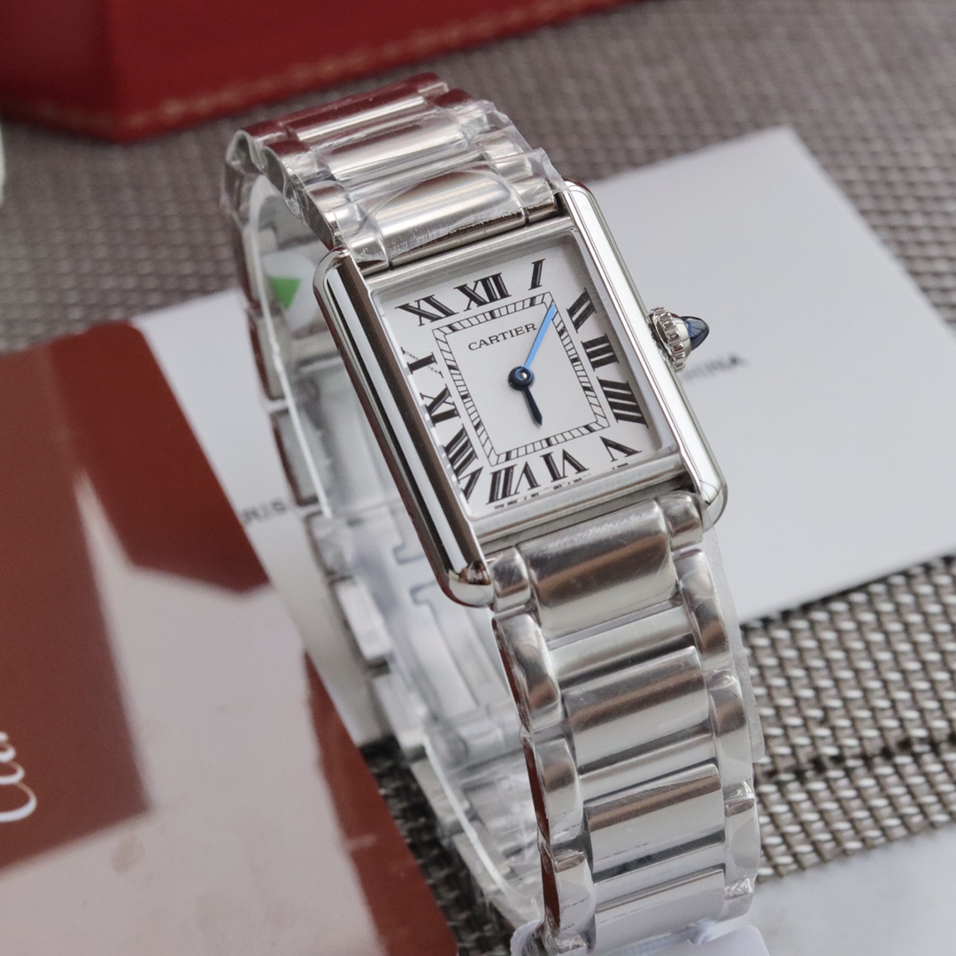 CARTIERカルティエ 腕時計 イメージ激安通販 フランス 薄いワッチ レザー 四角い時計 スチールバンド _1