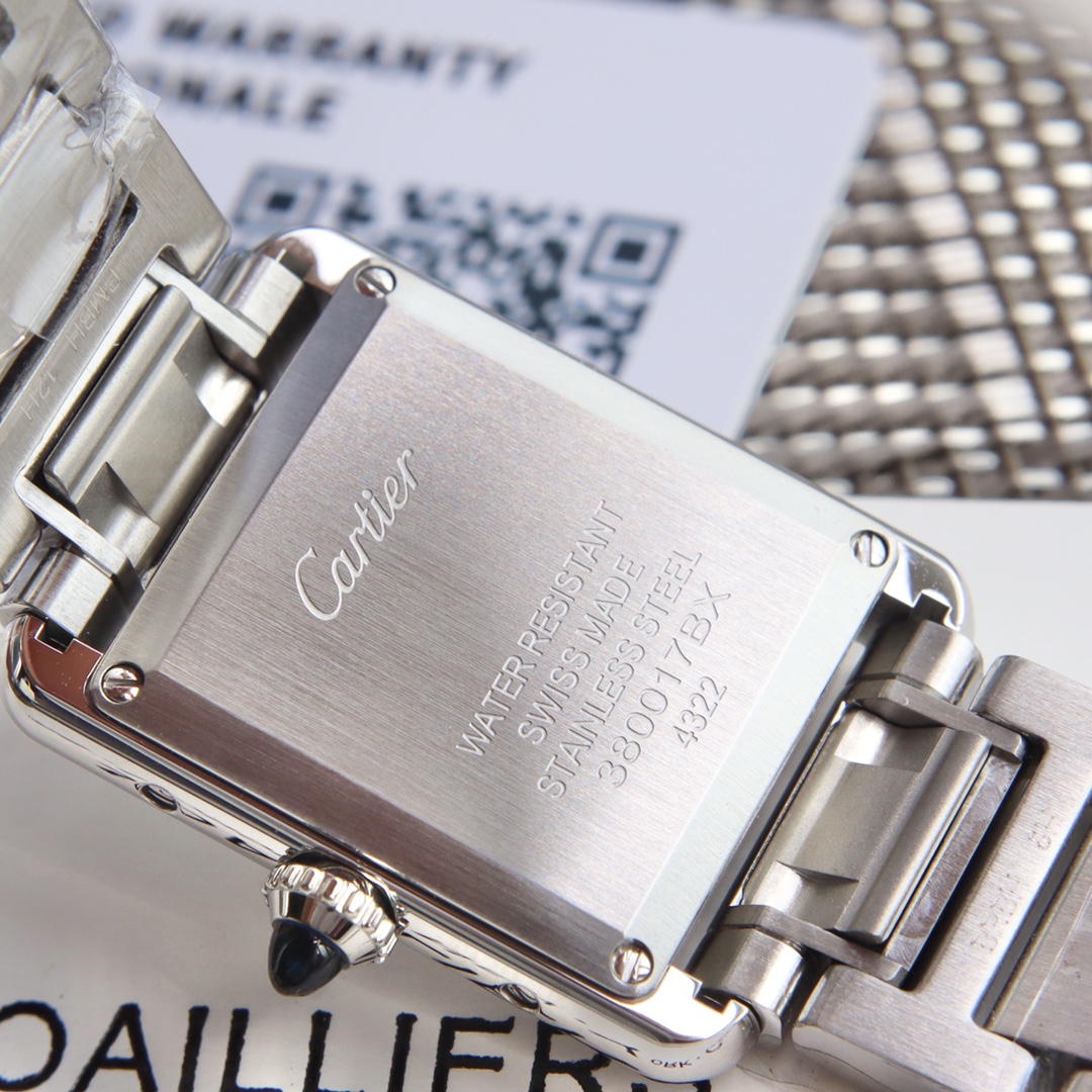 CARTIERカルティエ 腕時計 イメージ激安通販 フランス 薄いワッチ レザー 四角い時計 スチールバンド _3