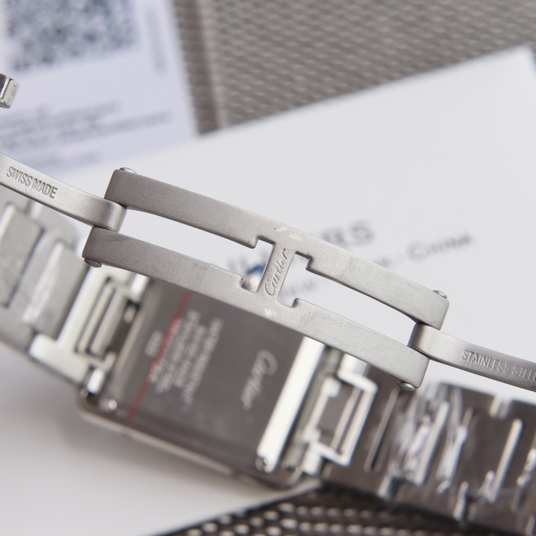 CARTIERカルティエ 腕時計 イメージ激安通販 フランス 薄いワッチ レザー 四角い時計 スチールバンド _4