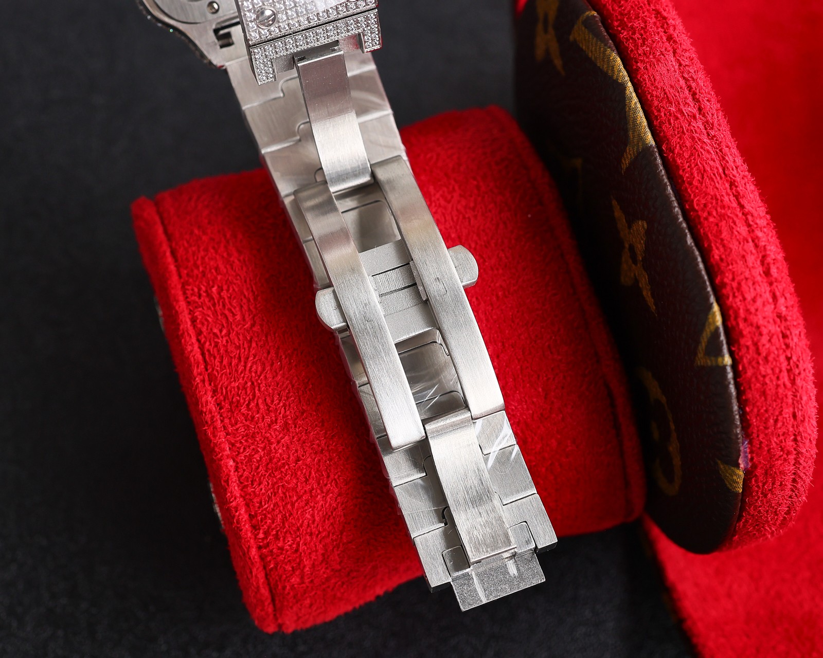 CARTIERカルティエ 腕時計 似てるスーパーコピー フランス 薄いワッチ レザー 四角い時計 スチールバンド_9
