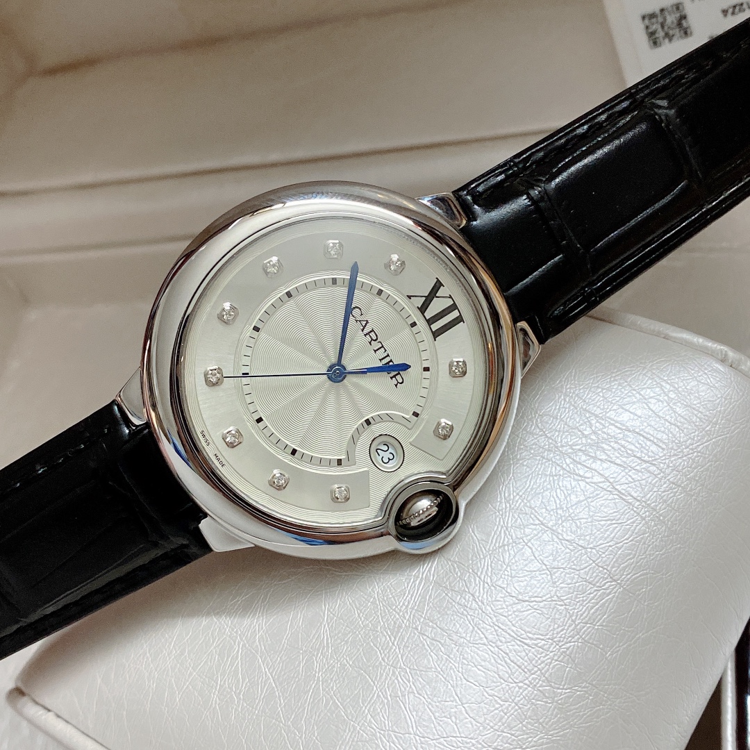 CARTIERカルティエ 腕時計 ｎ級品 見分け方 フランス 薄いワッチ レザー 丸い形 ブラック_4