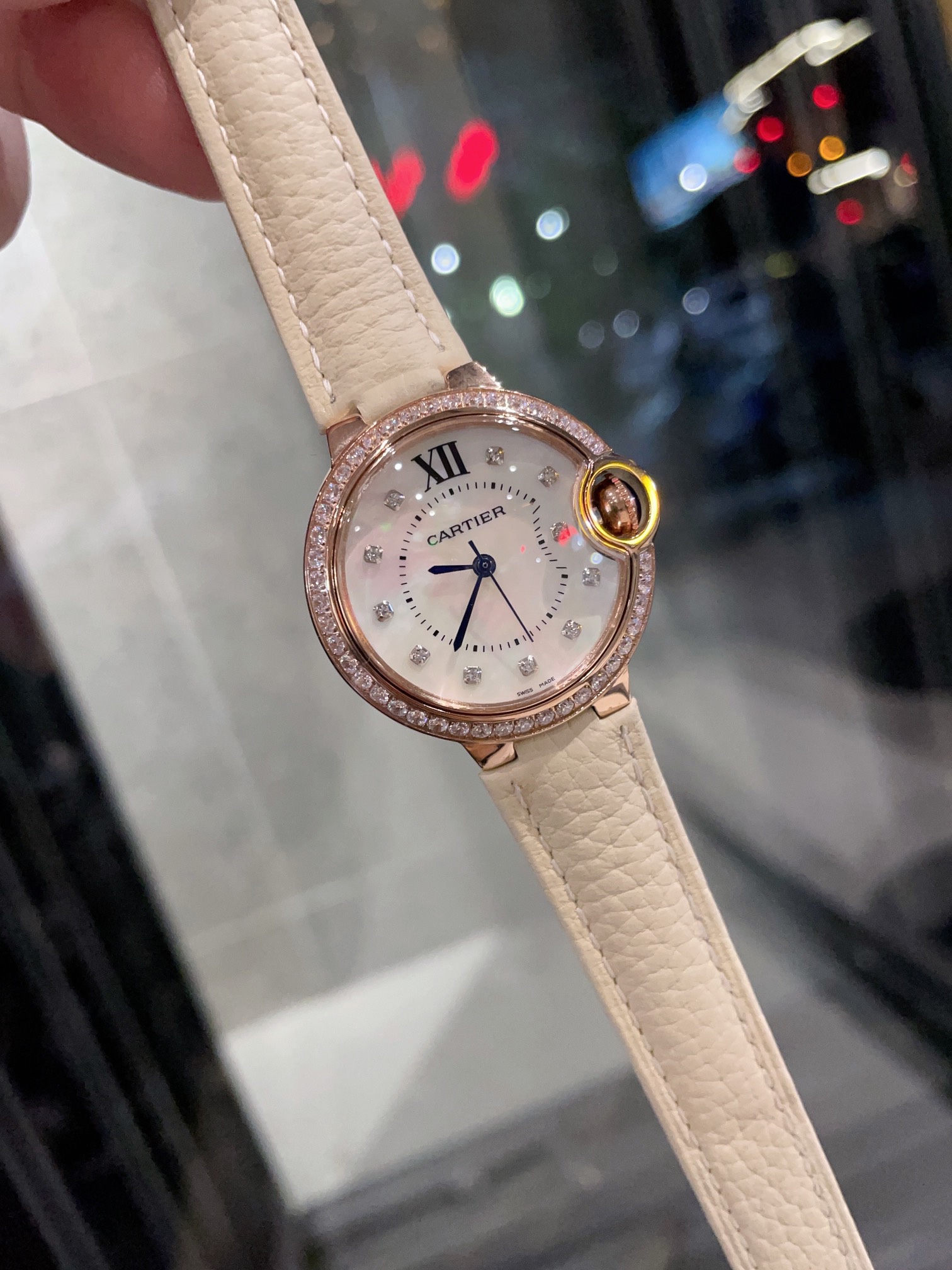 CARTIERカルティエ 腕時計 ムーブメントスーパーコピー フランス 薄い レ 腕時計 スチールバンド レザー ホワイト_2